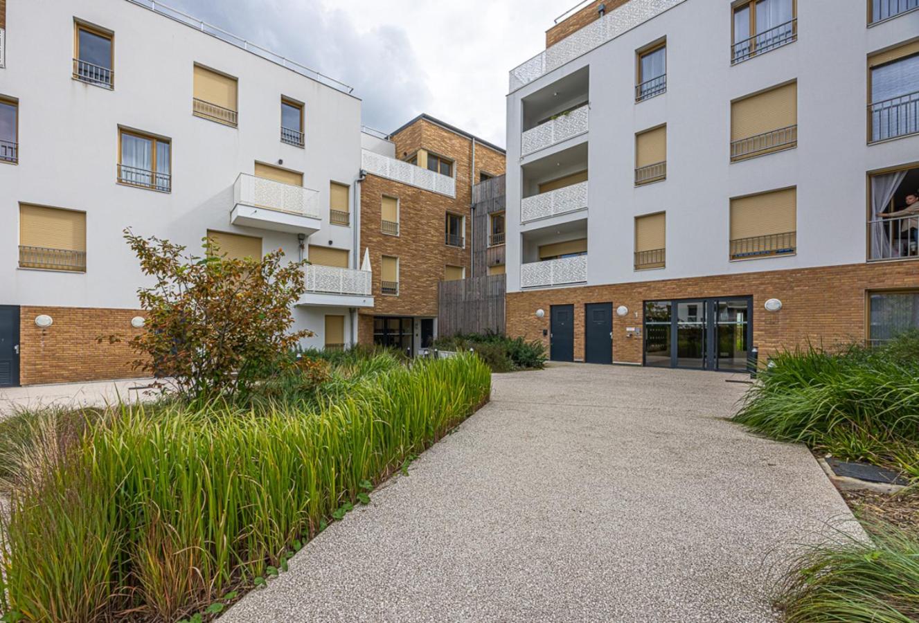 Studio Entre Paris & Disneyland Noisy-le-Grand Esterno foto