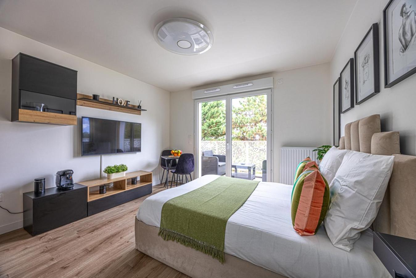 Studio Entre Paris & Disneyland Noisy-le-Grand Esterno foto